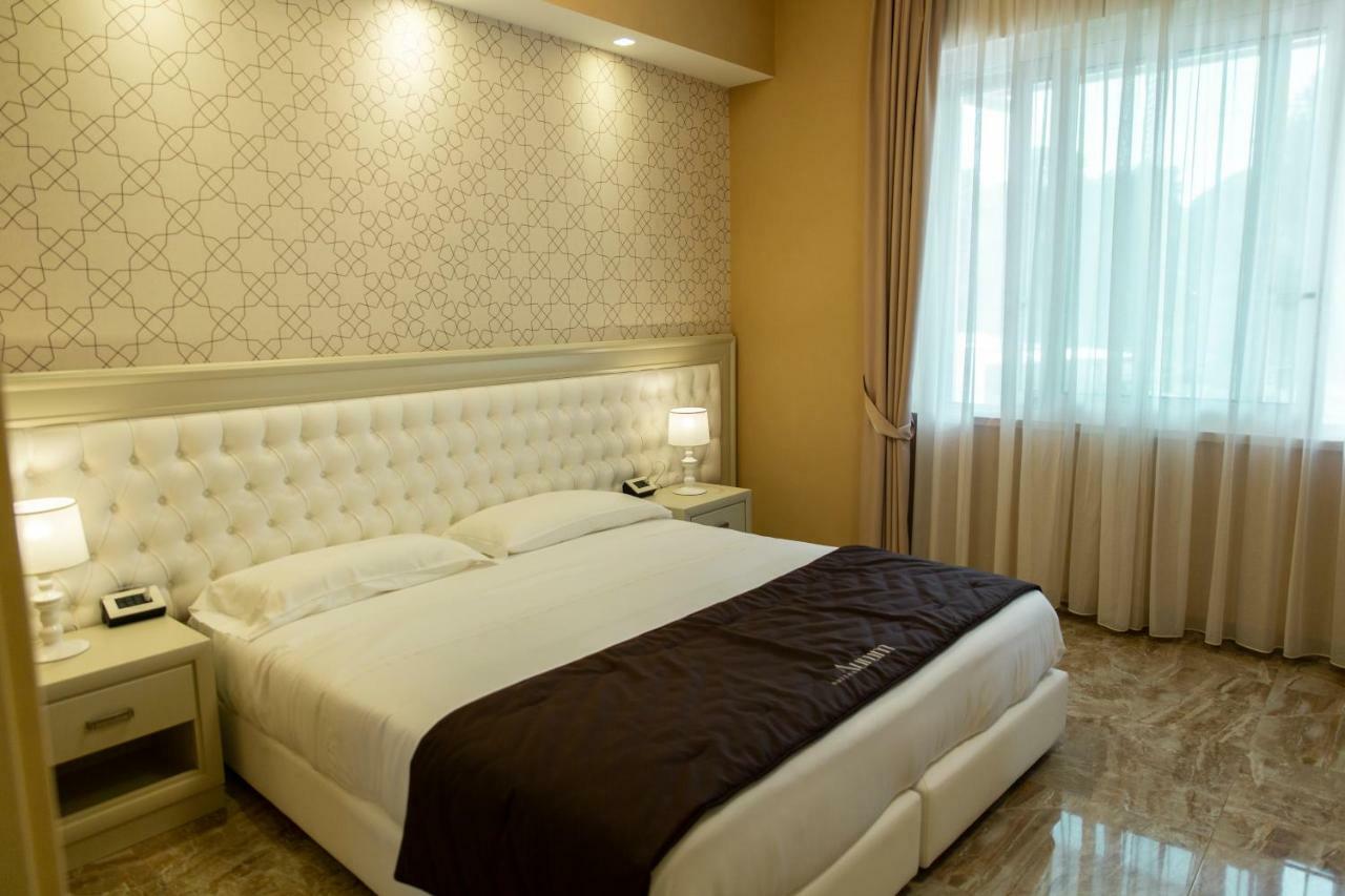 פסקרה Aurum Suites מראה חיצוני תמונה
