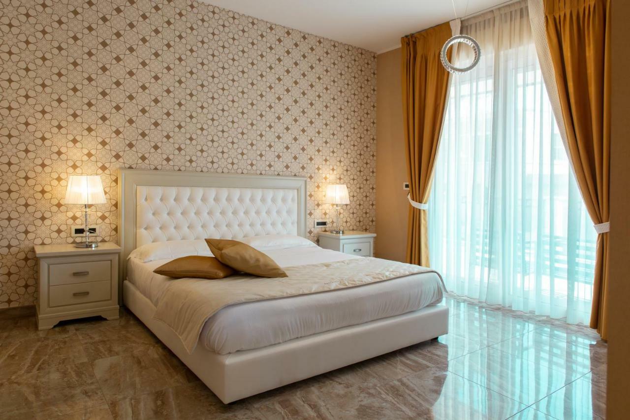 פסקרה Aurum Suites מראה חיצוני תמונה
